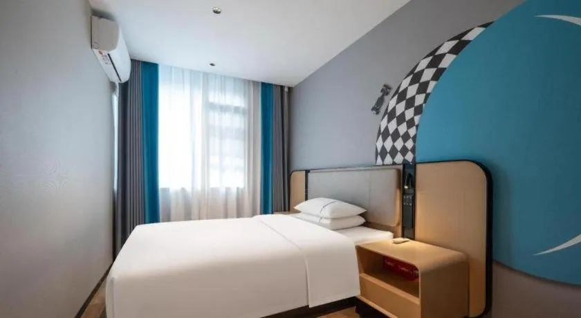 Bed in City Comfort Inn Wuhan Children's Hospital Xianggang Road Metro Station