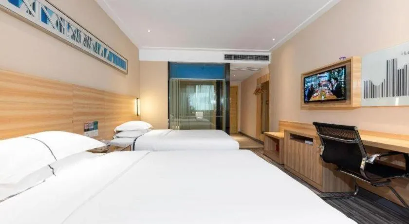 Bed in Jtour Inn Huanggang Hongan Lieshi Lingyuan