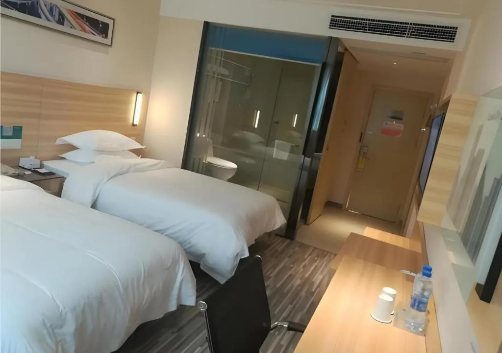 Bed in Jtour Inn Huanggang Hongan Lieshi Lingyuan