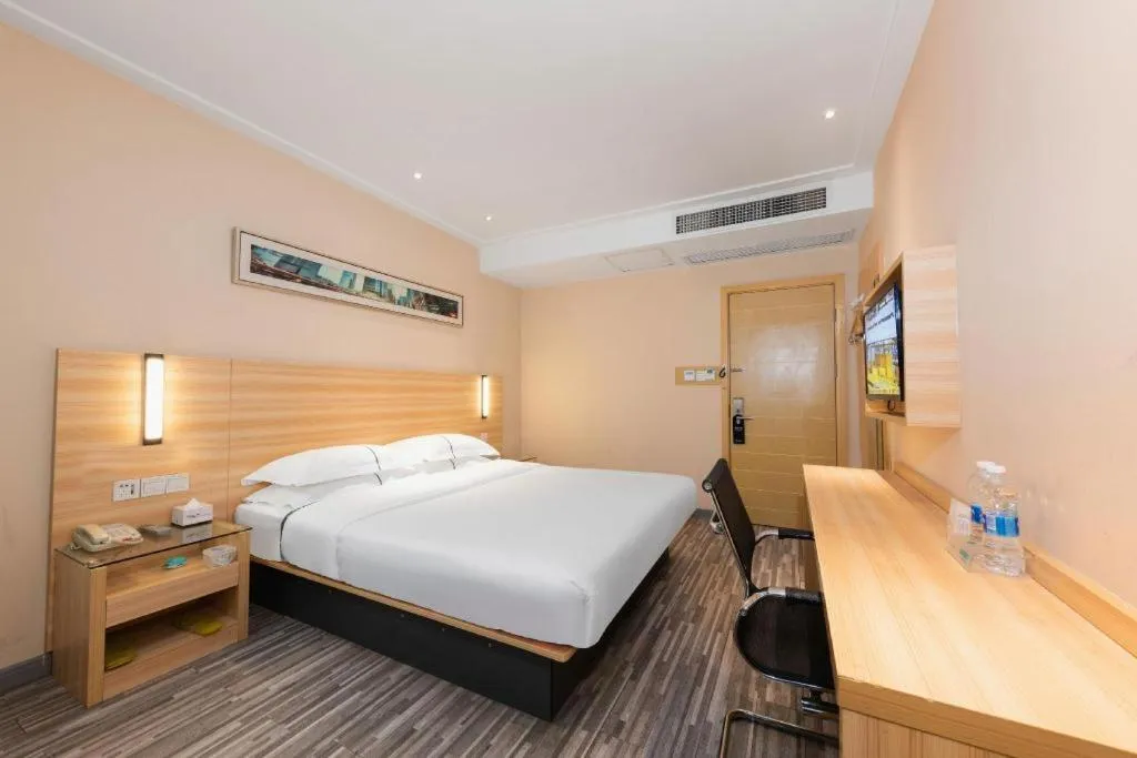 Bed in Jtour Inn Huanggang Hongan Lieshi Lingyuan