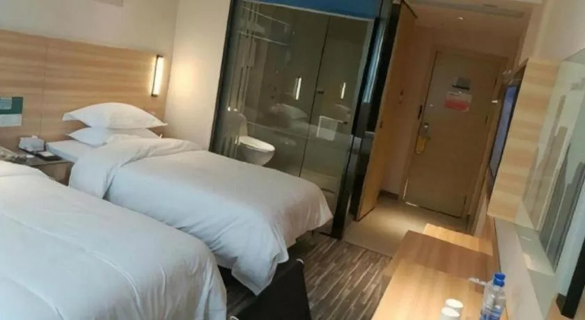 Bed in Jtour Inn Huanggang Hongan Lieshi Lingyuan