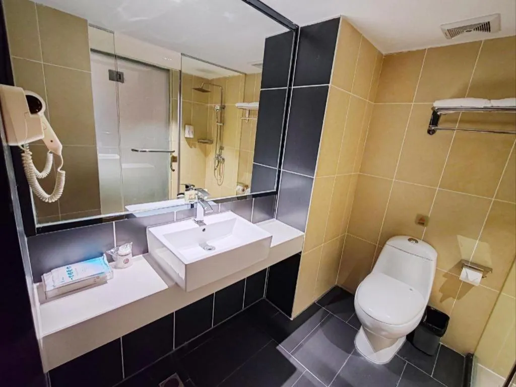 JTOUR Inn Maoming Gaozhou Guabangling Park