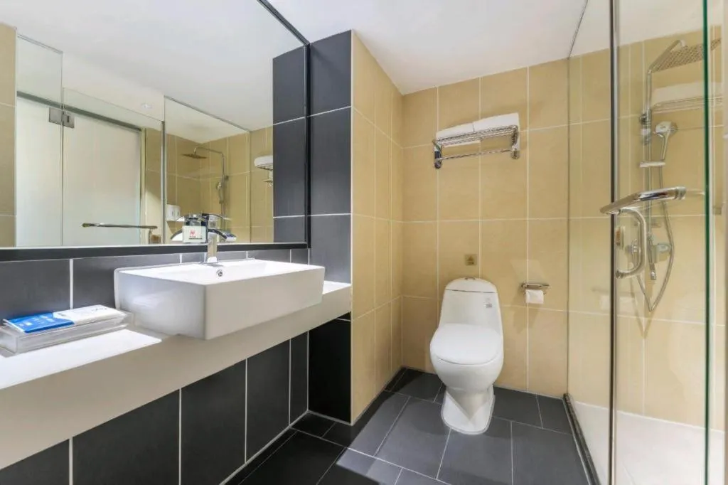 JTOUR Inn Maoming Gaozhou Guabangling Park