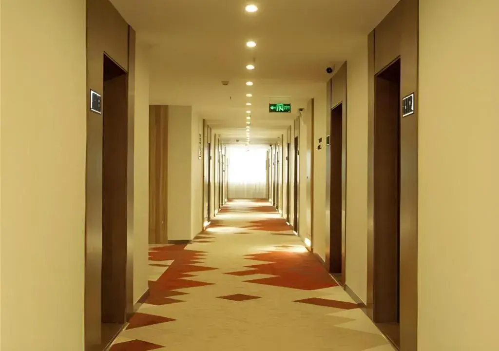 Borrman Hotel Fangchenggang High-speed Railway North Station Crystal International Borrman Hotel Fangchenggang High-speed Railway North Station Crystal International