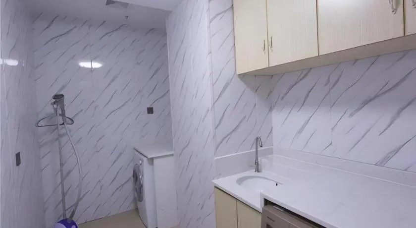 Borrman Hotel Fangchenggang High-speed Railway North Station Crystal International