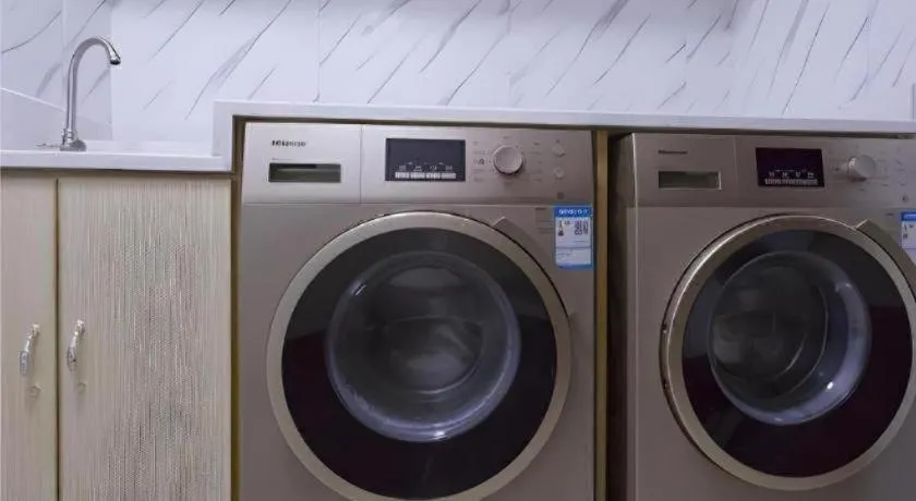 Borrman Hotel Fangchenggang High-speed Railway North Station Crystal International