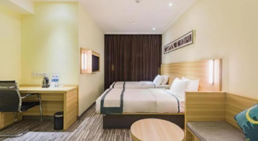 Bed in City Comfort Inn Guangzhou Tianhetang Xiajunjing Garden