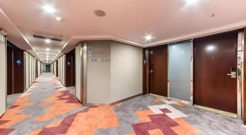 Borrman Hotel Guangzhou Railway Station Sanyuanli Metro Station