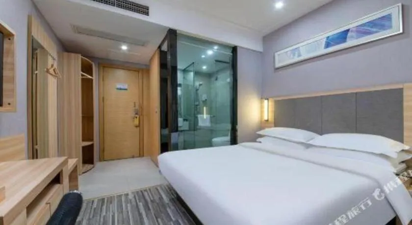 Bed in City Comfort Inn Shanghai International Automobile City Tongji University