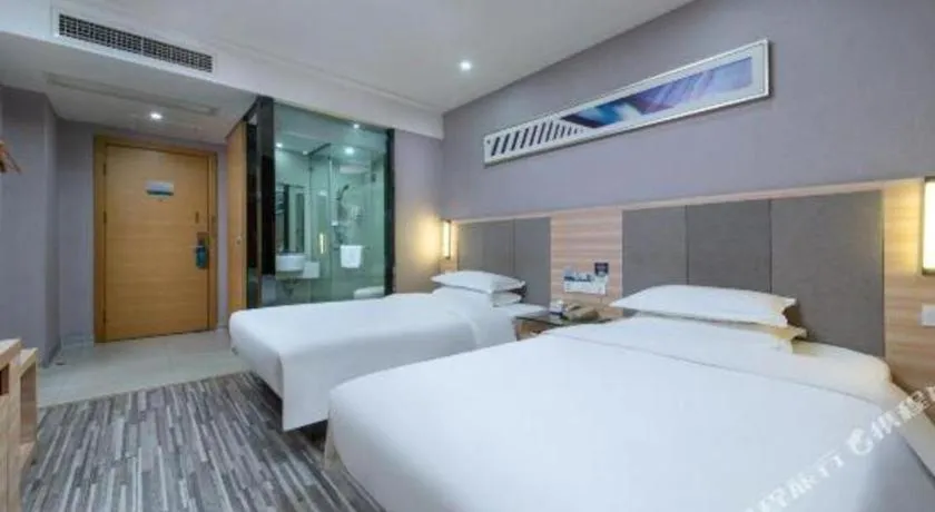 Bed in City Comfort Inn Shanghai International Automobile City Tongji University