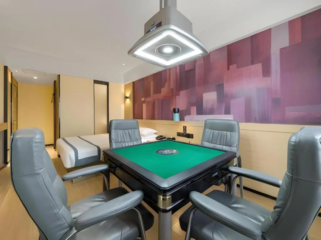 City Comfort Inn Shenzhen Exhibition Center North Huaqiang Metro Station