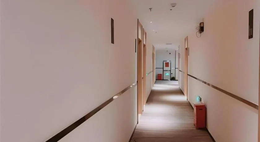 City Comfort Inn Shenzhen Exhibition Center North Huaqiang Metro Station