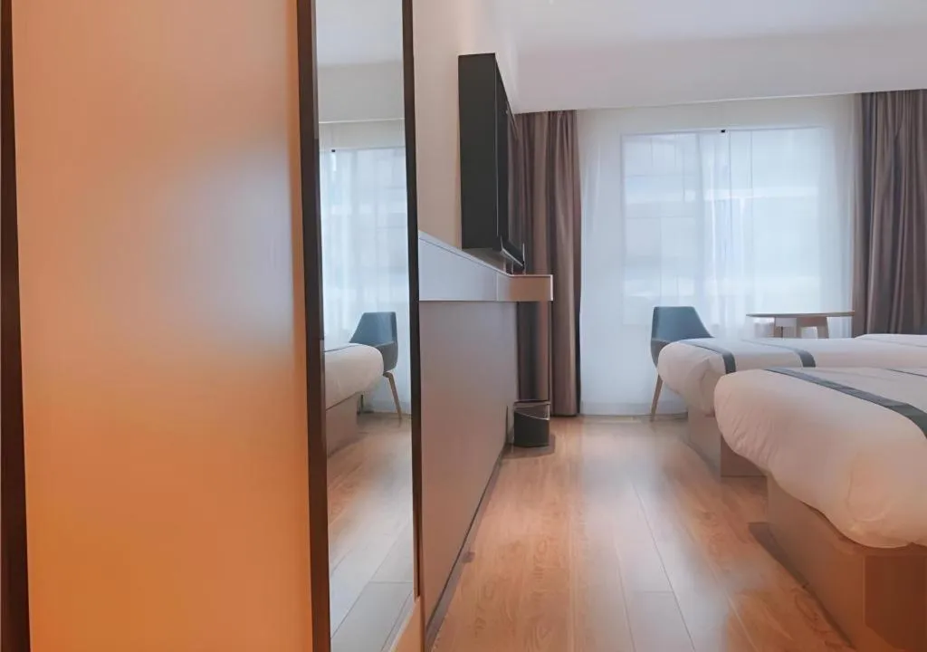 Bed in City Comfort Inn Shenzhen Exhibition Center North Huaqiang Metro Station