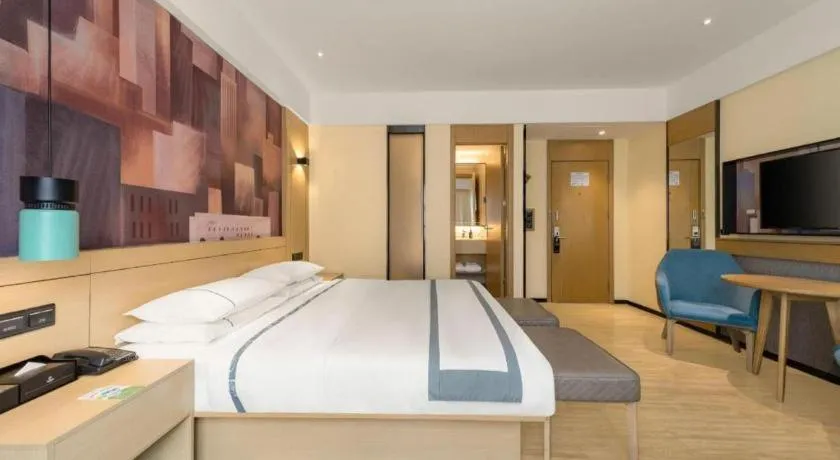 Bed in City Comfort Inn Shenzhen Exhibition Center North Huaqiang Metro Station