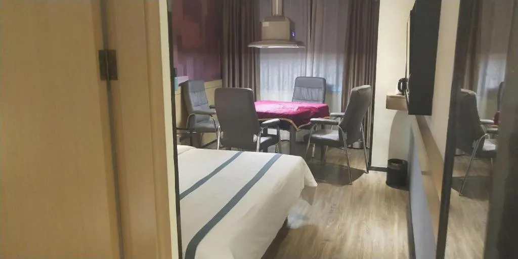 City Comfort Inn Shenzhen Exhibition Center North Huaqiang Metro Station