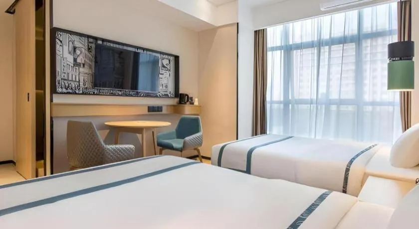 Bed in City Comfort Inn Shenzhen Exhibition Center North Huaqiang Metro Station