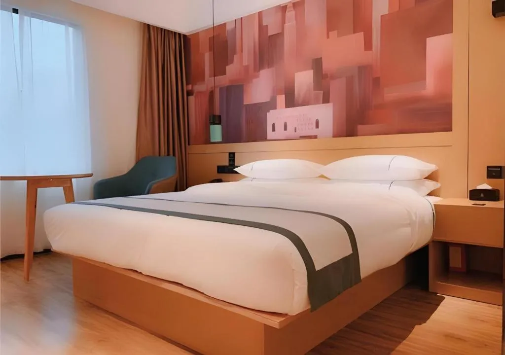 Bed in City Comfort Inn Shenzhen Exhibition Center North Huaqiang Metro Station