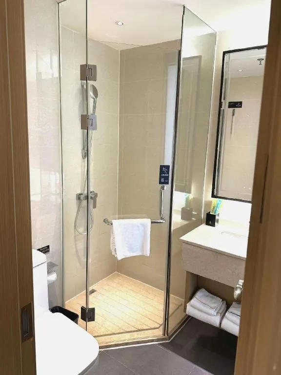 City Comfort Inn Shenzhen Exhibition Center North Huaqiang Metro Station