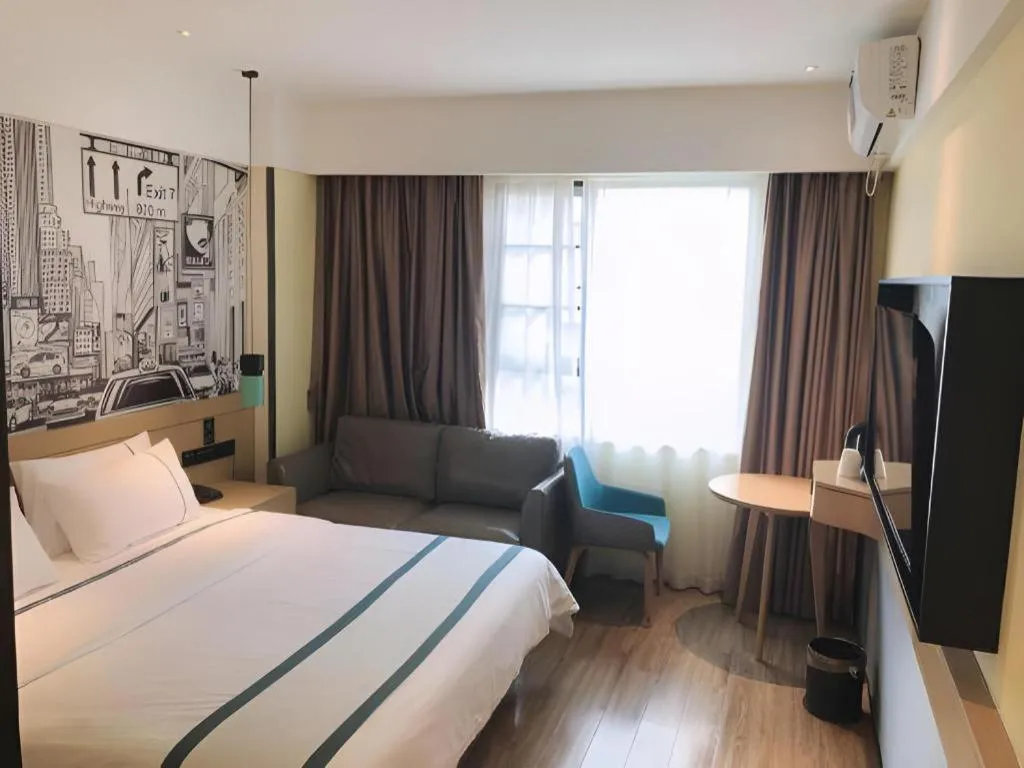 Bed in City Comfort Inn Shenzhen Exhibition Center North Huaqiang Metro Station