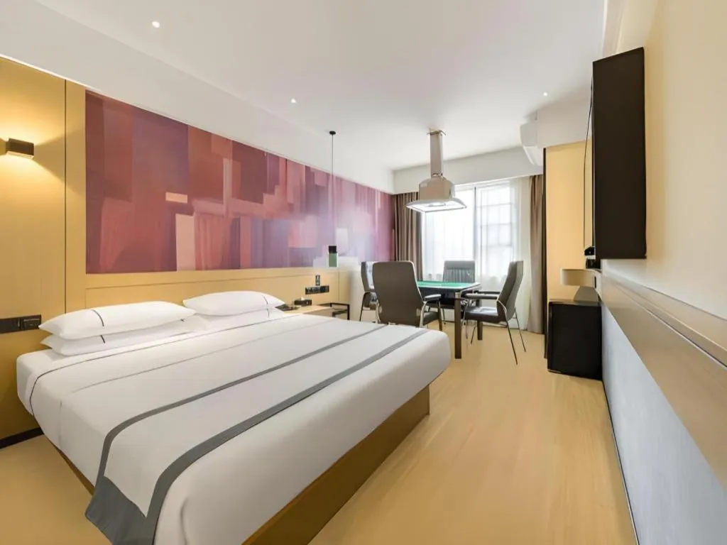 Bed in City Comfort Inn Shenzhen Exhibition Center North Huaqiang Metro Station