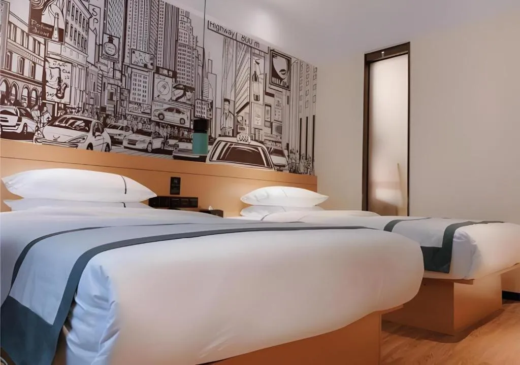 Bed in City Comfort Inn Shenzhen Exhibition Center North Huaqiang Metro Station