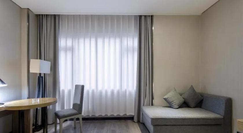 JTOUR Inn Yizhou Hechi College Pedestrian Street