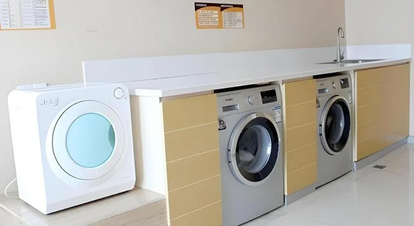 JTOUR Inn Yizhou Hechi College Pedestrian Street