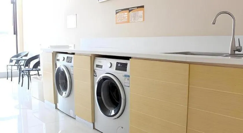 JTOUR Inn Yizhou Hechi College Pedestrian Street