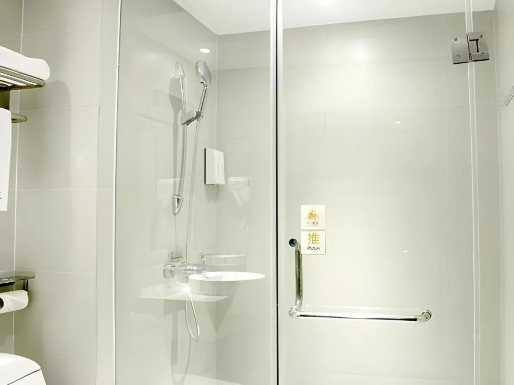 JTOUR Inn Yizhou Hechi College Pedestrian Street