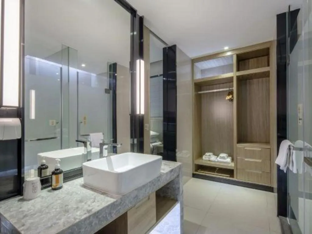 JTOUR Inn Yizhou Hechi College Pedestrian Street