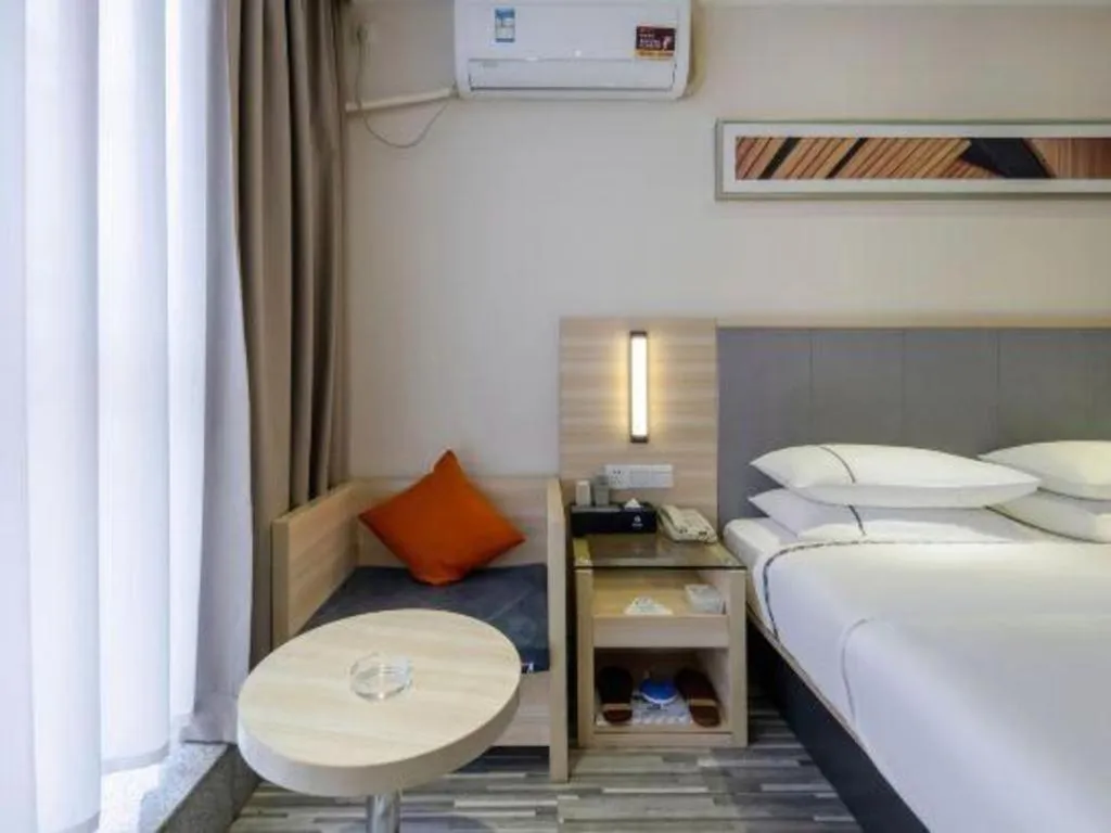 Bed in JTOUR Inn Yizhou Hechi College Pedestrian Street