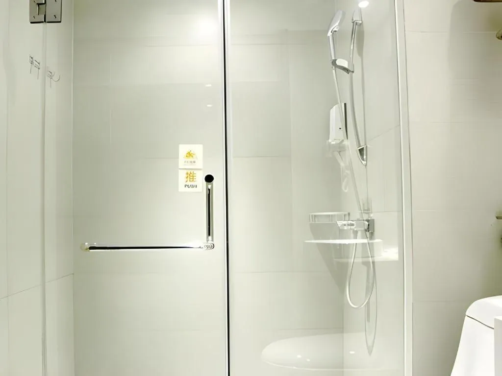 JTOUR Inn Yizhou Hechi College Pedestrian Street