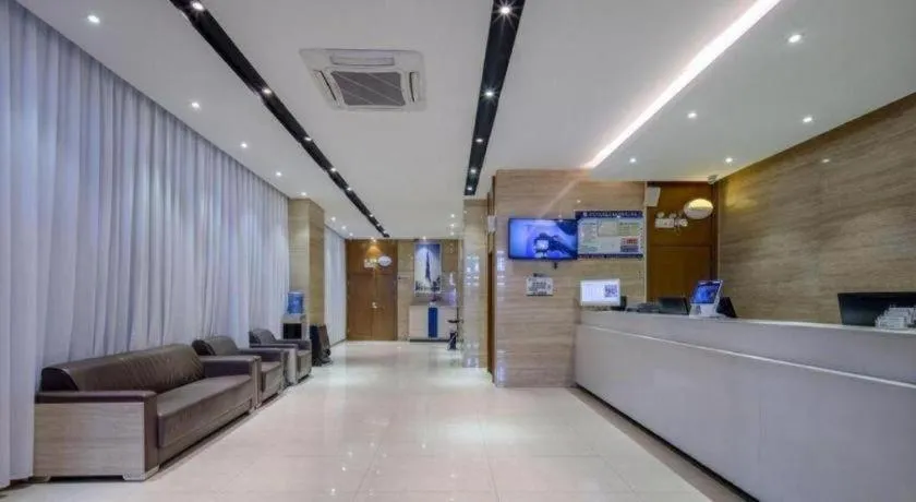 JTOUR Inn Yizhou Hechi College Pedestrian Street