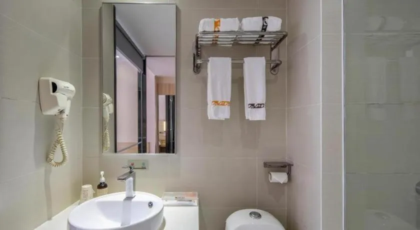 JTOUR Inn Yizhou Hechi College Pedestrian Street