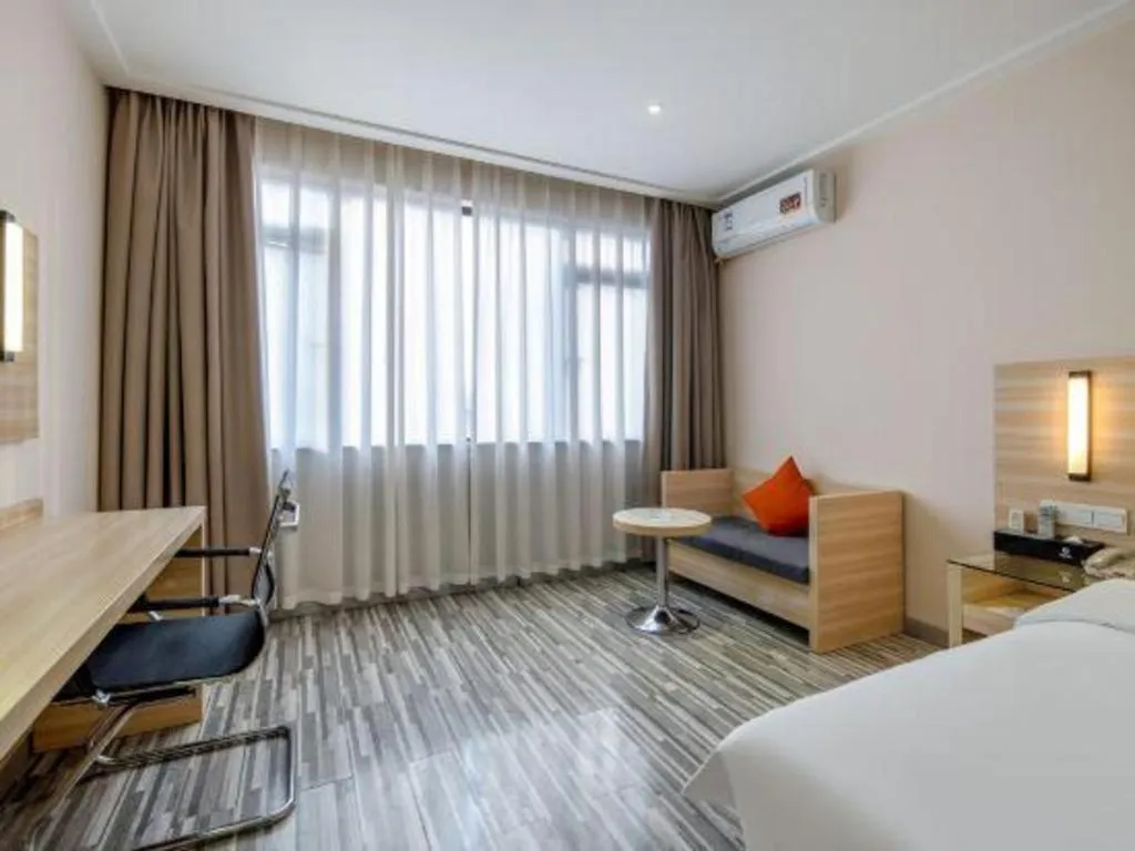 Bed in JTOUR Inn Yizhou Hechi College Pedestrian Street