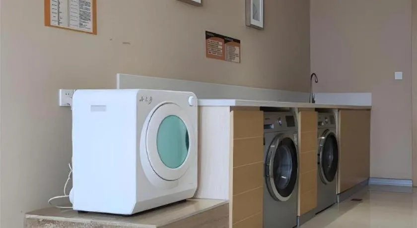 JTOUR Inn Yizhou Hechi College Pedestrian Street