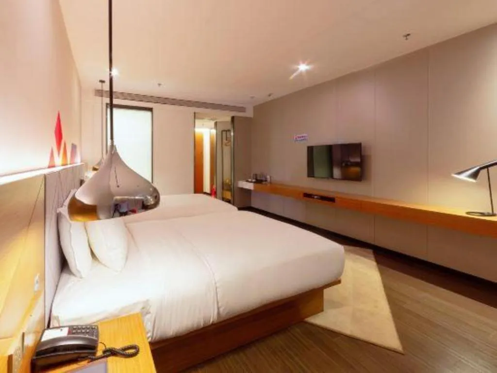 Bed in Borrman Hotel Zhanjiang Xuwen Port Terminal