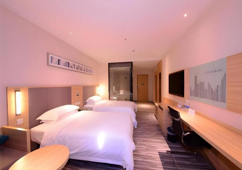 Bed in City Comfort Inn Shenzhen International Exhibition Center Tangwei Metro Station