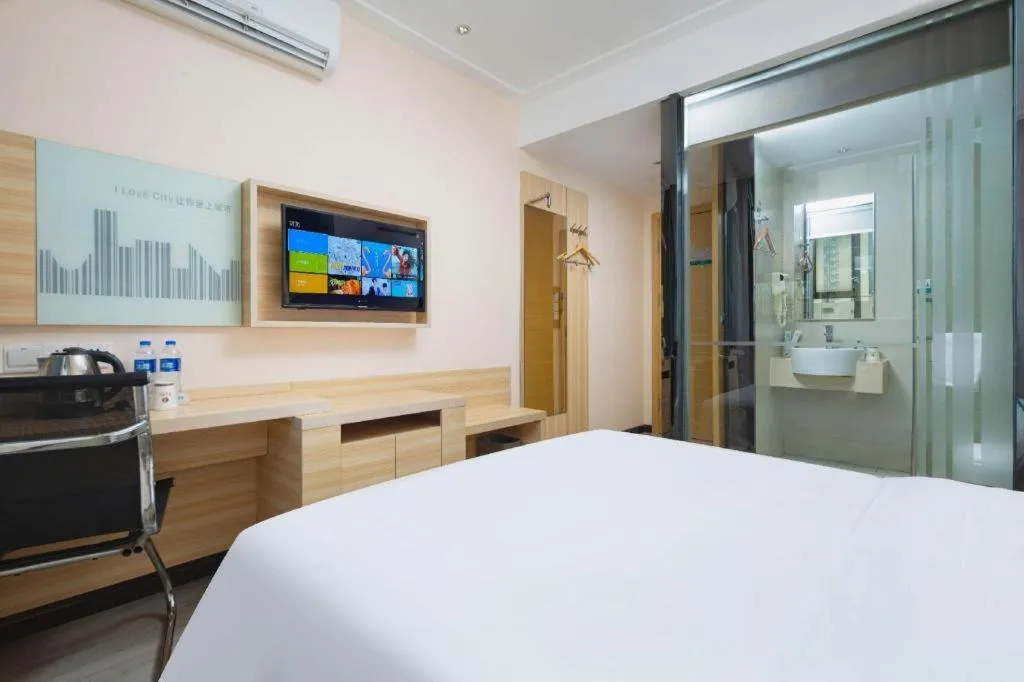 Bed in City Comfort Inn Wuhan Zhongnan Road Fujiaopo