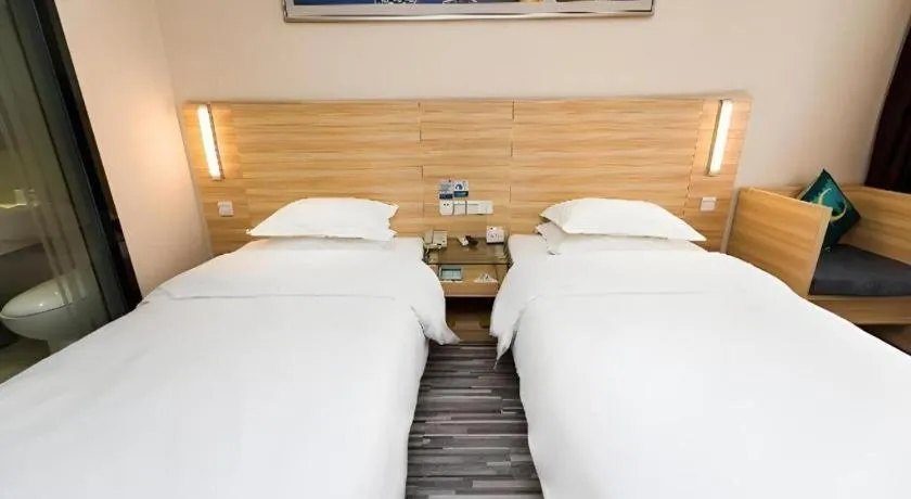 Bed in City Comfort Inn Wuhan Zhongnan Road Fujiaopo