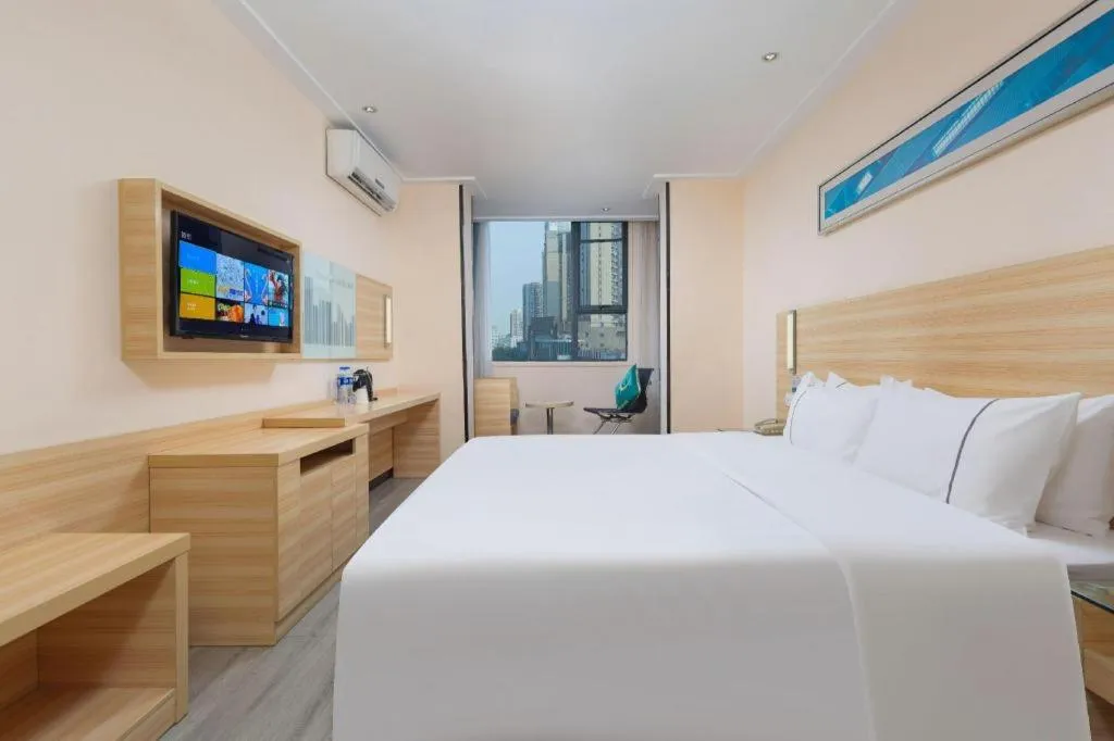 Bed in City Comfort Inn Wuhan Zhongnan Road Fujiaopo