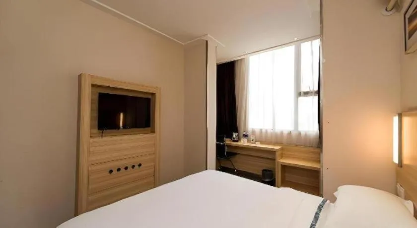 Bed in City Comfort Inn Wuhan Zhongnan Road Fujiaopo