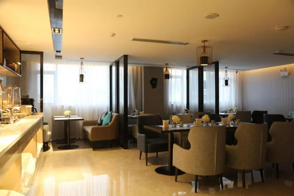 Echarm Hotel Nanning Qingxiu Mountain