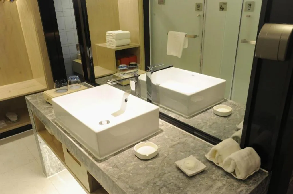 Echarm Hotel Nanning Qingxiu Mountain