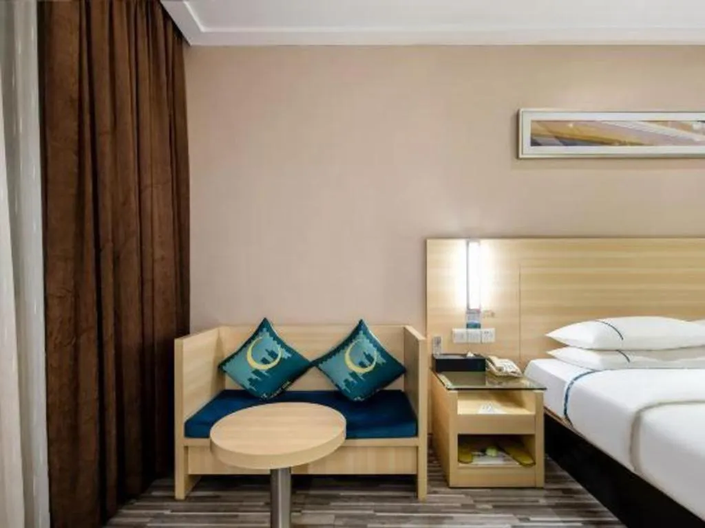 Bed in City Comfort Inn Guangzhou Renhe Metro Station Huatong Plaza