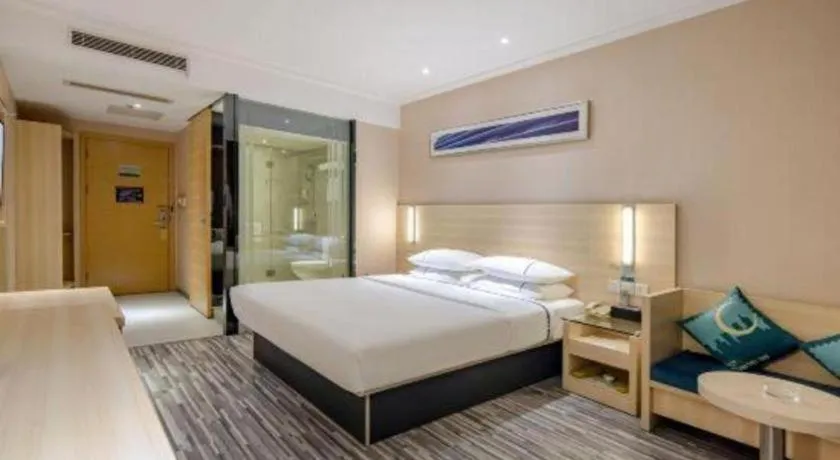 Bed in City Comfort Inn Guangzhou Renhe Metro Station Huatong Plaza
