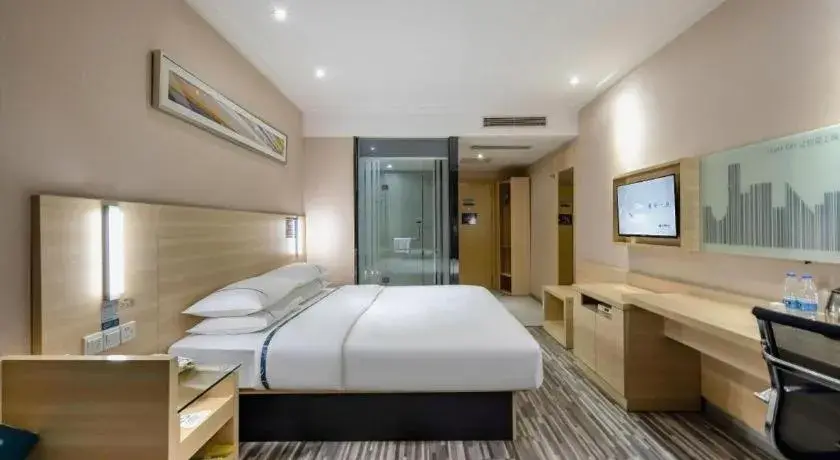 Bed in City Comfort Inn Guangzhou Renhe Metro Station Huatong Plaza Bed in City Comfort Inn Guangzhou Renhe Metro Station Huatong Plaza