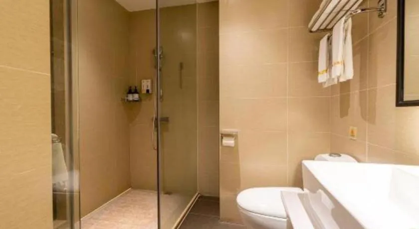 JTOUR Inn Yulin Railway Station Industrial Products Market