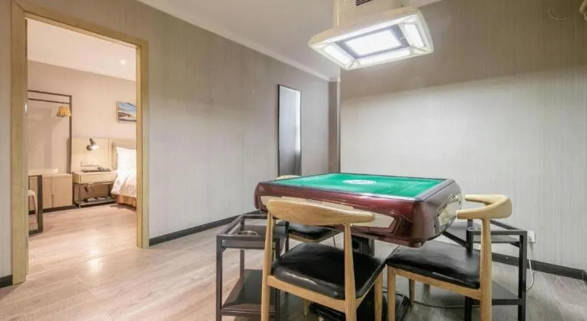 Bed in Borrman Hotel Wuhan Yangluo Metro Station Shenshuigang