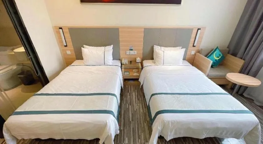 Bed in City Comfort Inn Wuhan University Guangbutun Metro Station